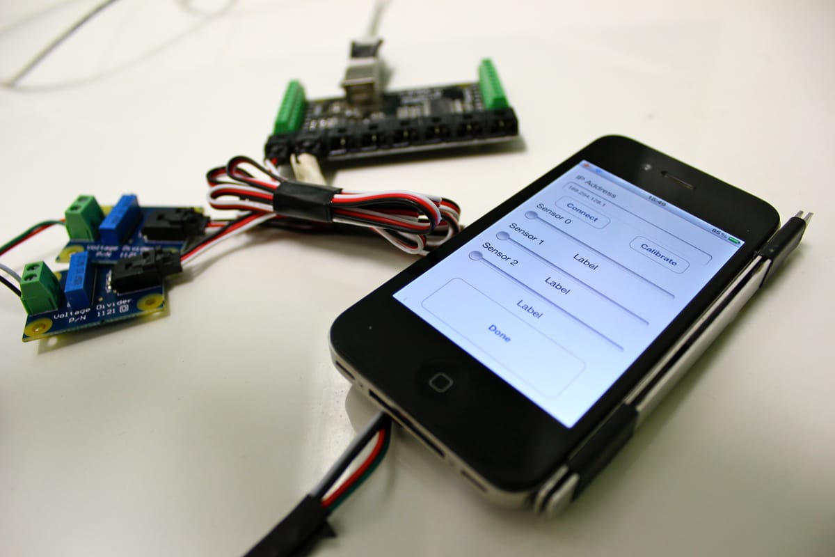 Unifone | designing for auxiliary finger input in one-handed mobile interactions